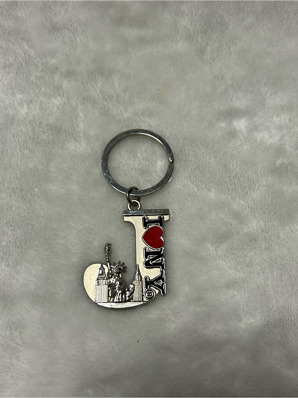 I Love New York J Keychain souvenir Statue of Liberty with city skyline silver